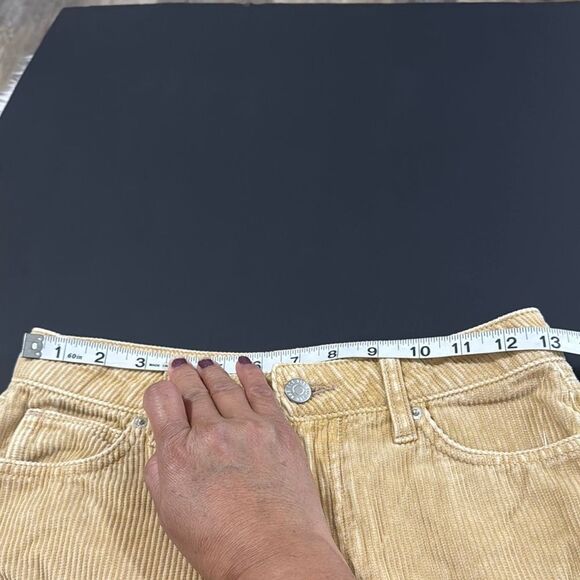 BDG High Rise Mom Tan Corduroy Pants Size 26 - Picture 4 of 8